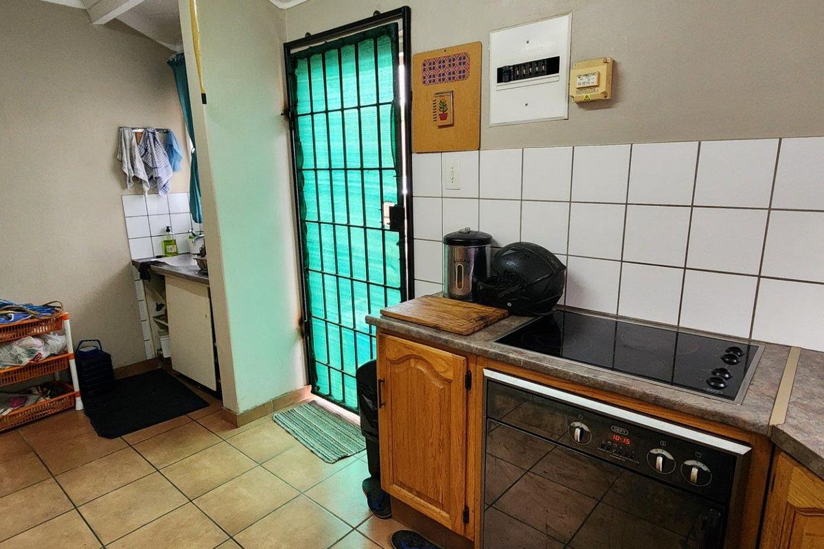 3 Bed House For Sale in East Lynne, Pretoria - Photo 5