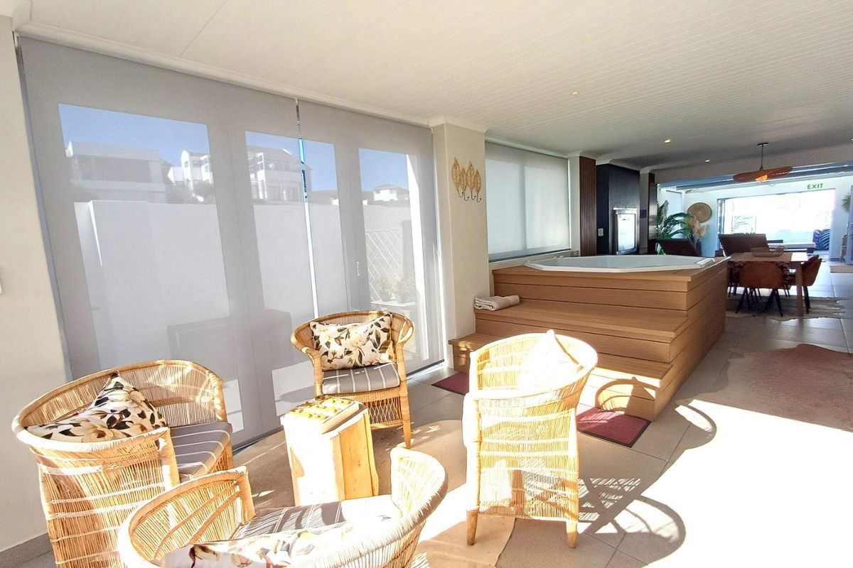 House For Sale in Yzerfontein - Photo 5