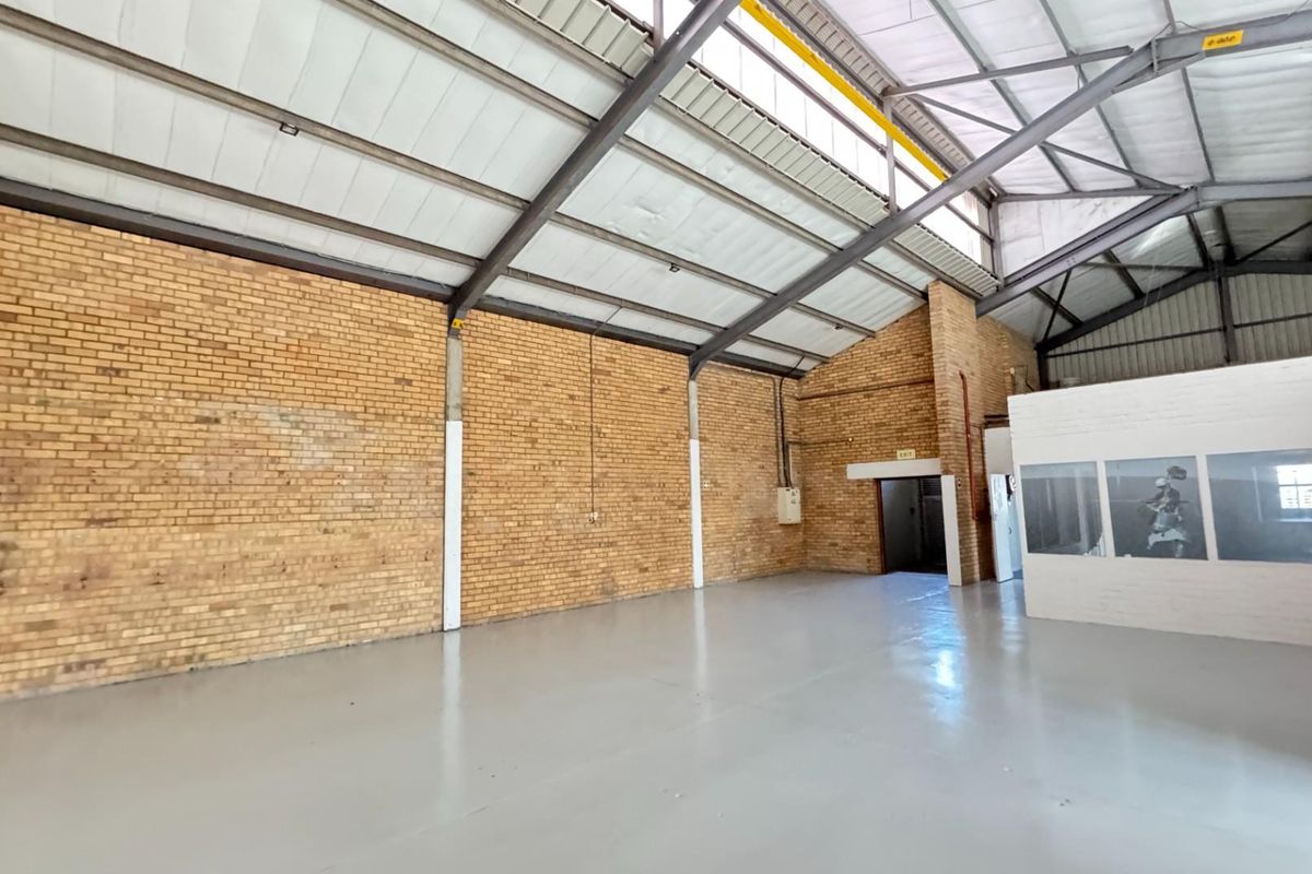 300m2 Warehouse To Let | Maitland Industrial Park | Secure, Functional with Great Natural Sunlight - Photo 2