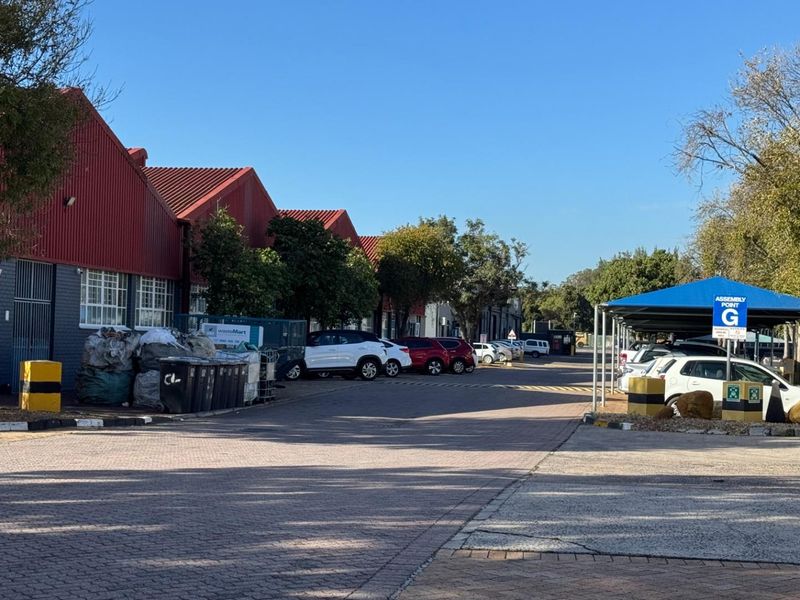 Neat and Secure 474m2 Warehouse To Let in Maitland Industrial Park | Cape Town - Photo 7