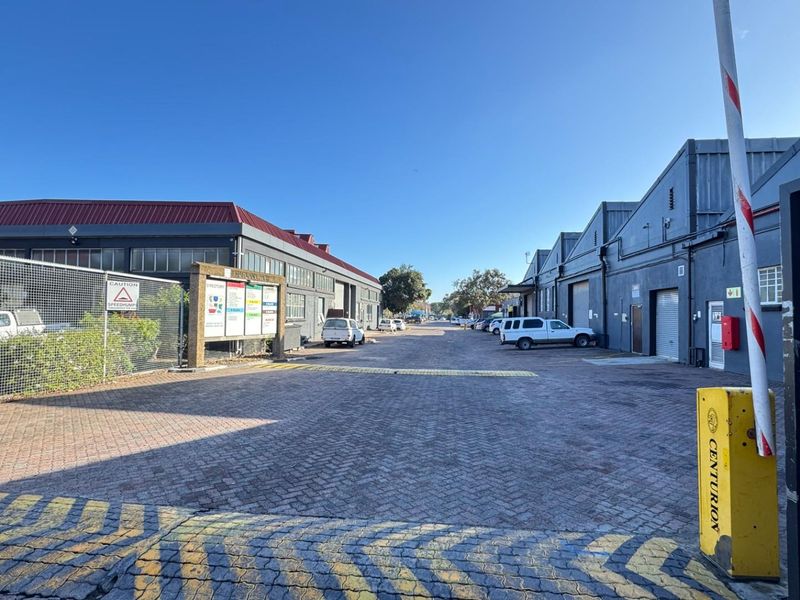 Neat and Secure 474m2 Warehouse To Let in Maitland Industrial Park | Cape Town - Photo 6