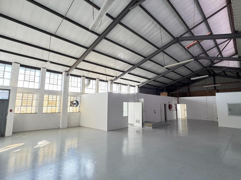 Neat and Secure 474m2 Warehouse To Let in Maitland Industrial Park | Cape Town - Photo 3