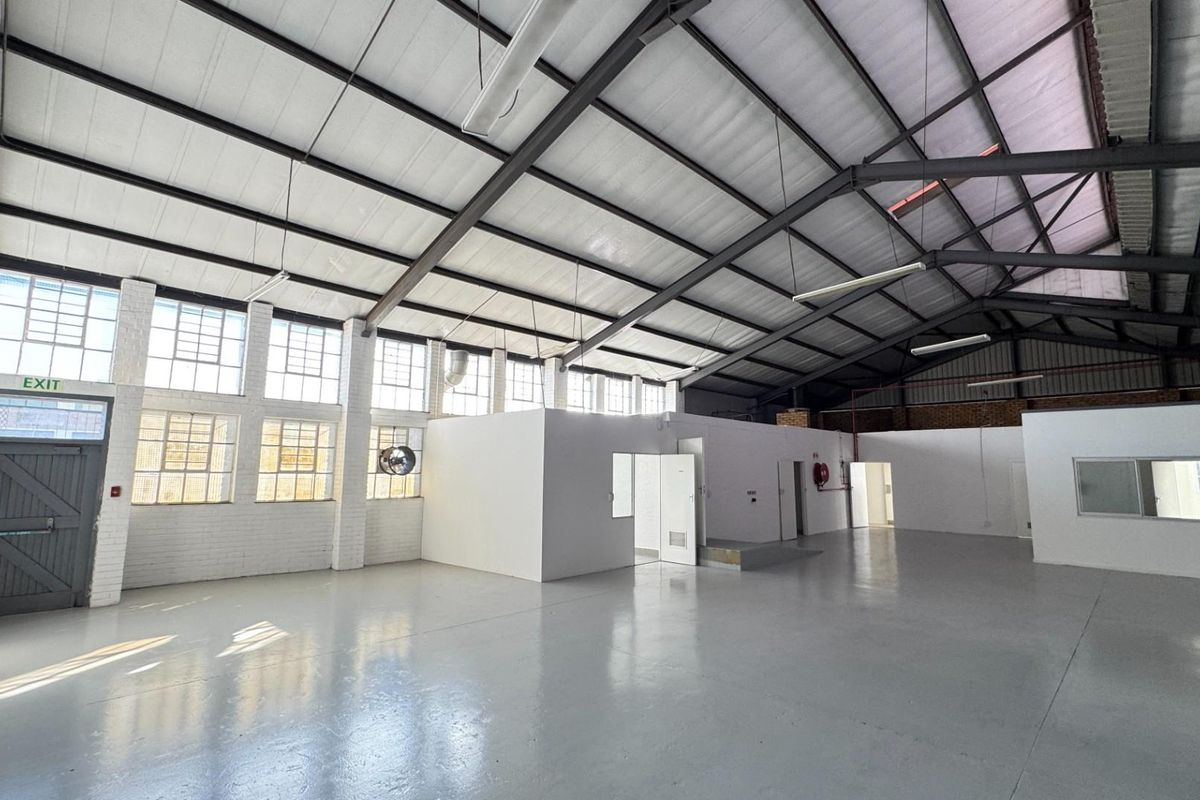 Neat and Secure 474m2 Warehouse To Let in Maitland Industrial Park | Cape Town - Photo 3