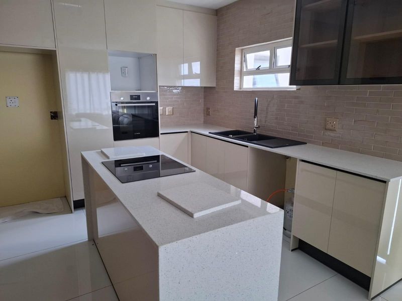 3 Bedroom 2 Bathroom Airbnb Ready Apartment for Sale - Photo 5