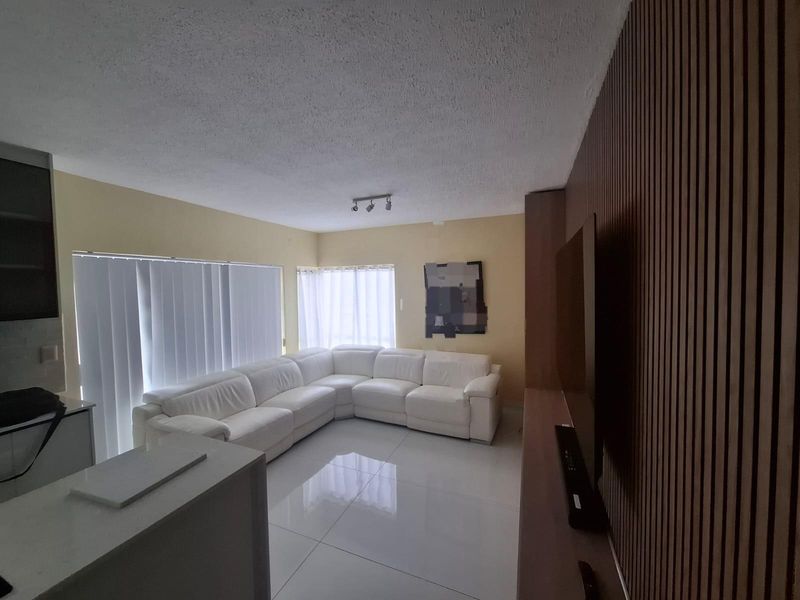 3 Bedroom 2 Bathroom Airbnb Ready Apartment for Sale - Photo 10