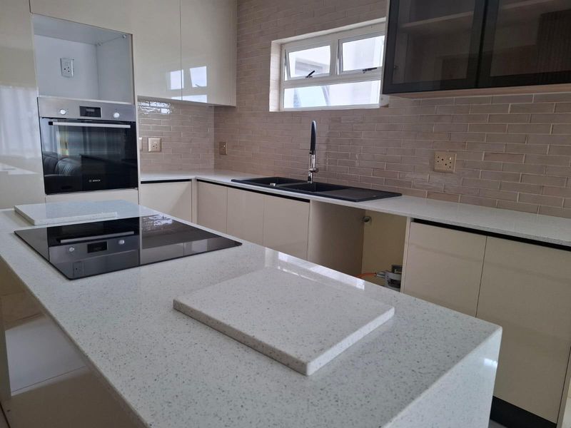 3 Bedroom 2 Bathroom Airbnb Ready Apartment for Sale - Photo 8