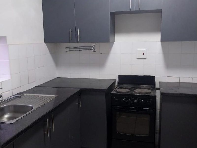 Apartment For Sale in Sunnyside, Pretoria - Photo 10