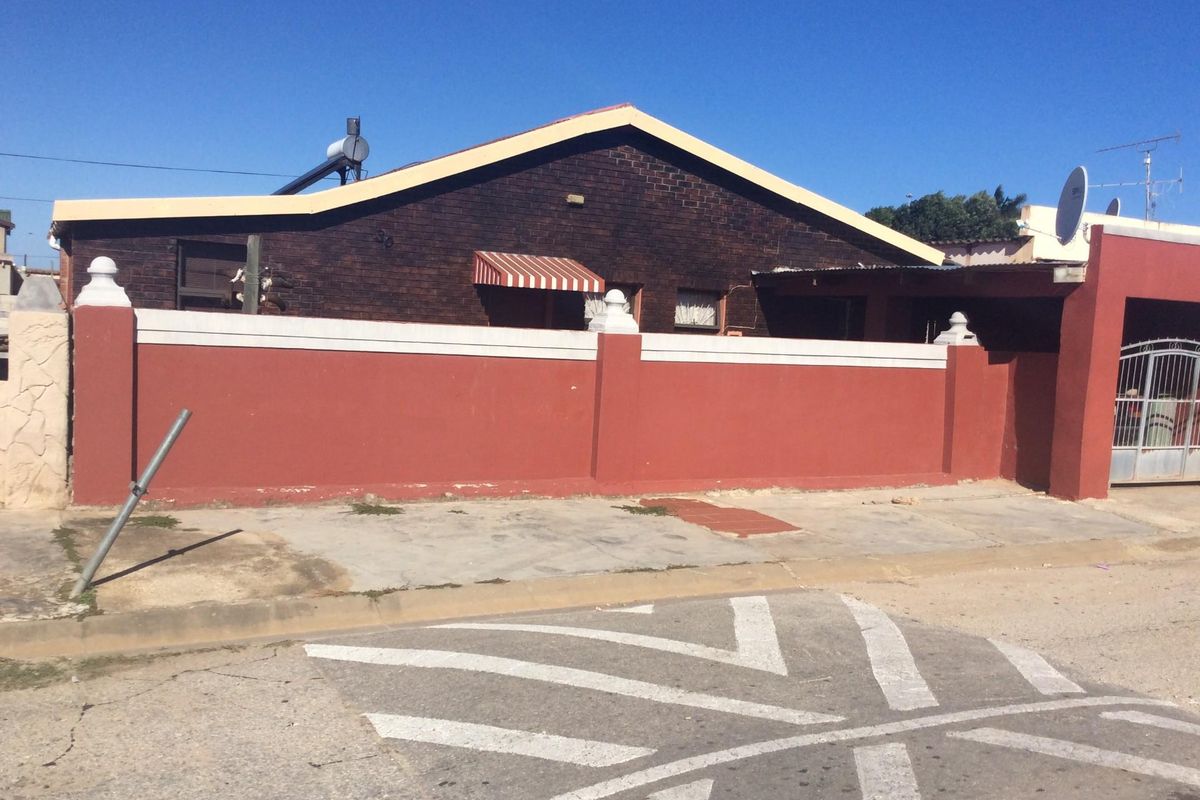 House For Sale in KwaNobuhle, Uitenhage - Photo 3