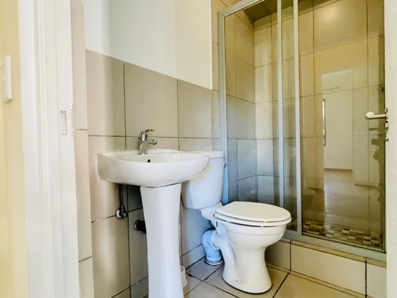 2 Bedroom  Apartment for Sale in Jackal Creek Estate - Photo 9