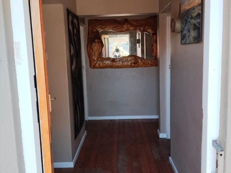 Dual Income Investment Property with 2 Granny Flats in Oakdale - Photo 7