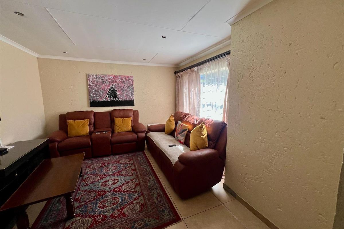 House To Rent in Buccleuch Sandton - Photo 4