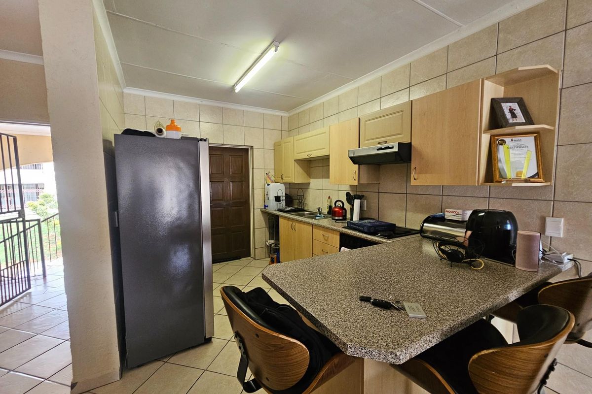 Apartment For Sale in Stonehenge Ext 8, Stonehenge, Nelspruit - Photo 4
