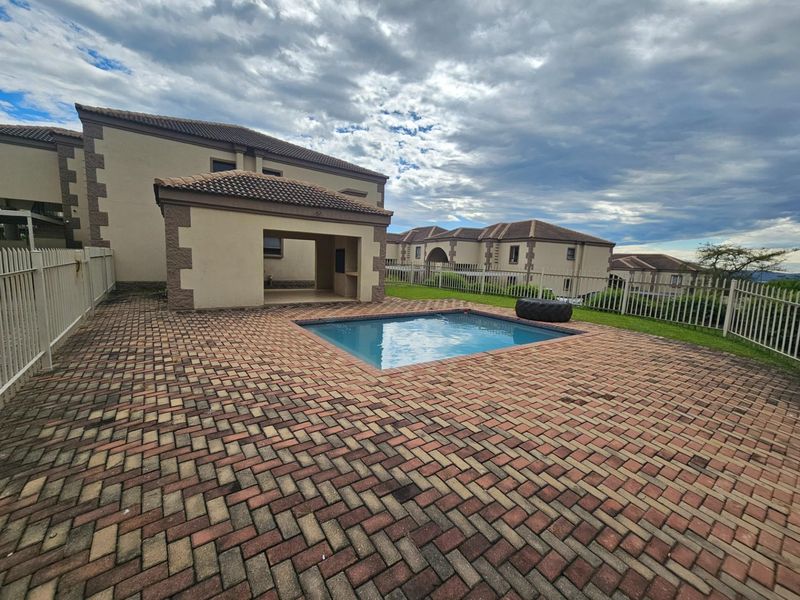 Apartment For Sale in Stonehenge Ext 8, Stonehenge, Nelspruit - Photo 2