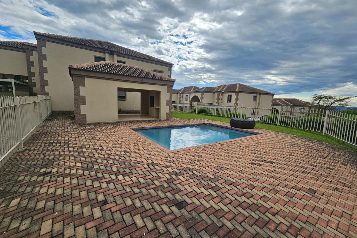 Apartment For Sale in Stonehenge Ext 8, Stonehenge, Nelspruit - Photo 2