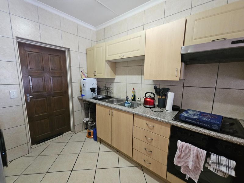 Apartment For Sale in Stonehenge Ext 8, Stonehenge, Nelspruit - Photo 3