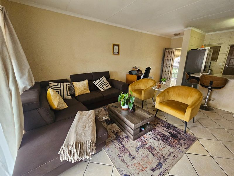 Apartment For Sale in Stonehenge Ext 8, Stonehenge, Nelspruit - Photo 5