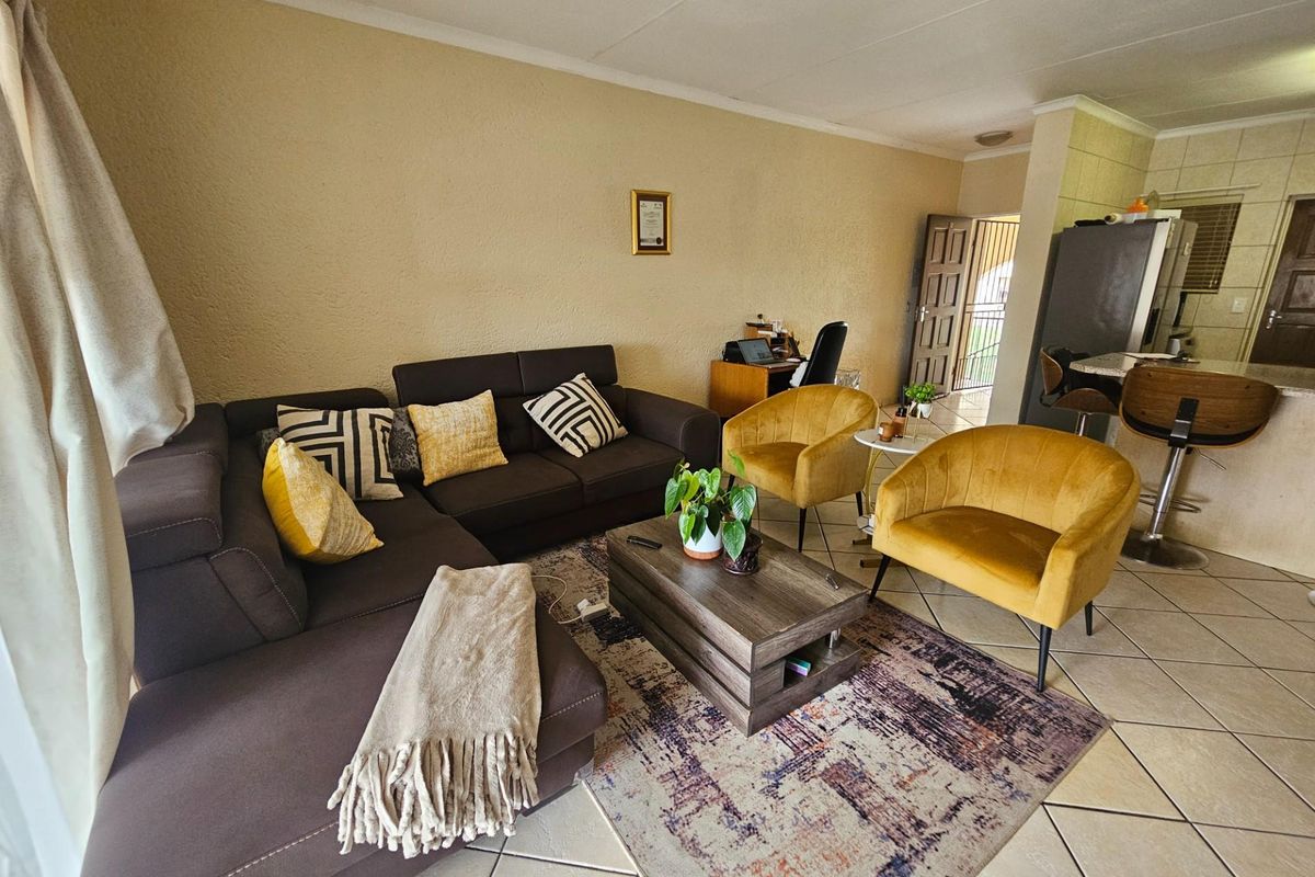 Apartment For Sale in Stonehenge Ext 8, Stonehenge, Nelspruit - Photo 5