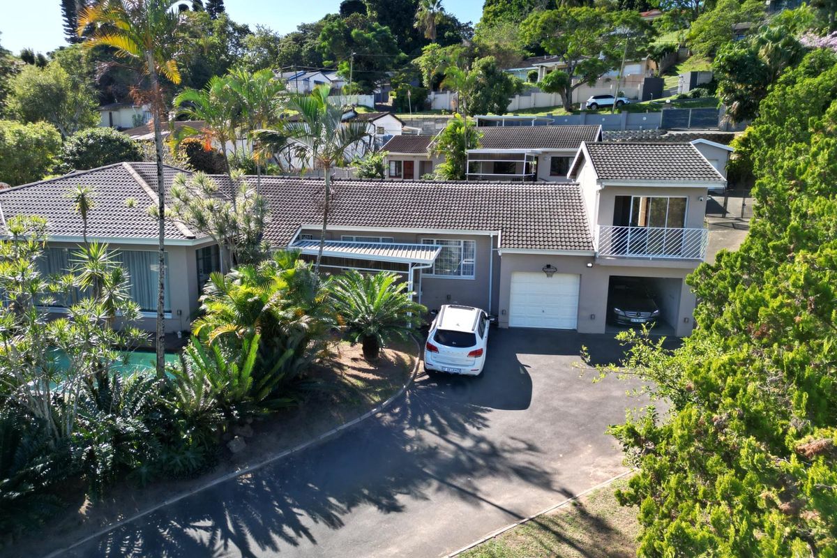 4 Bedroom House with 3 Bedroom Cottage For Sale in Farningham Ridge, Pinetown, KwaZulu Natal - Photo 5