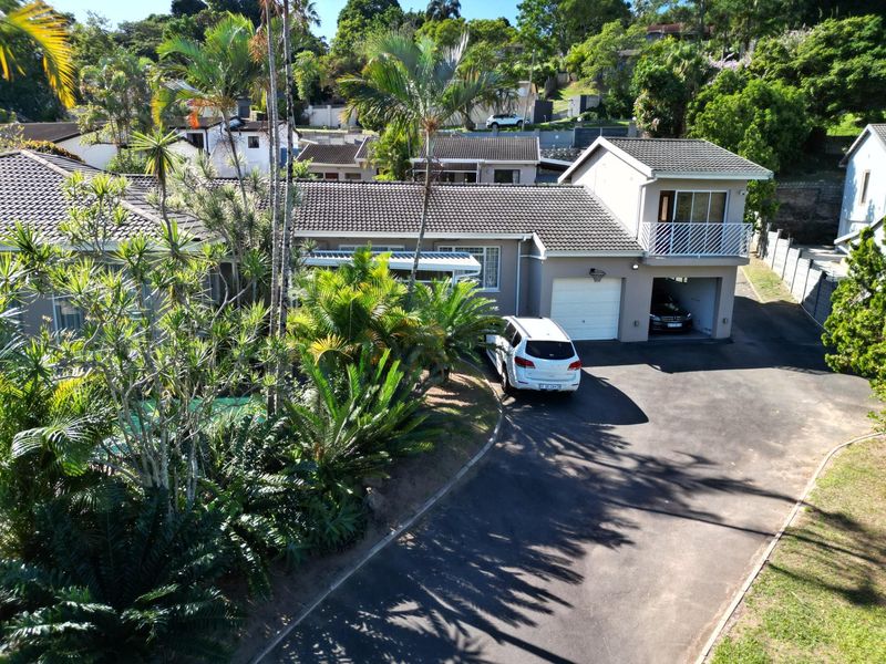 4 Bedroom House with 3 Bedroom Cottage For Sale in Farningham Ridge, Pinetown, KwaZulu Natal - Photo 6