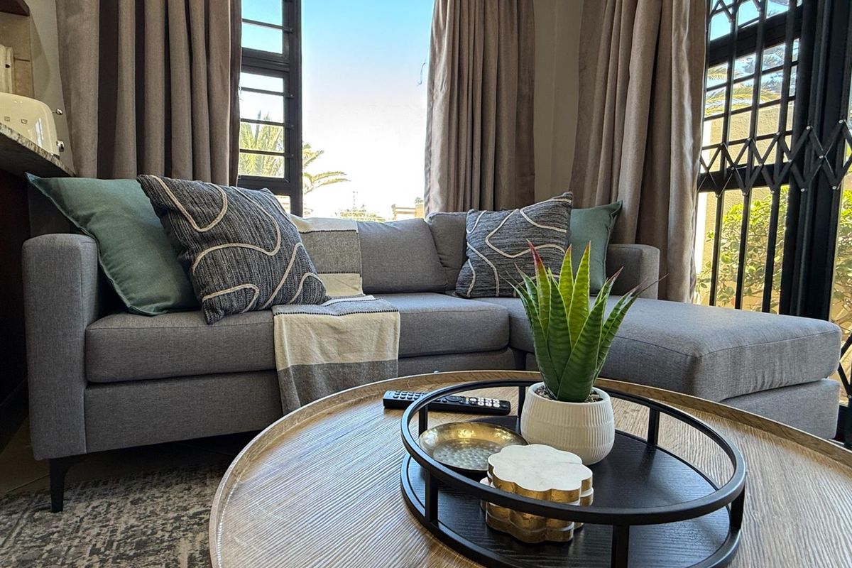 Fully Furnished Apartment To Rent in Waves Edge - Photo 3