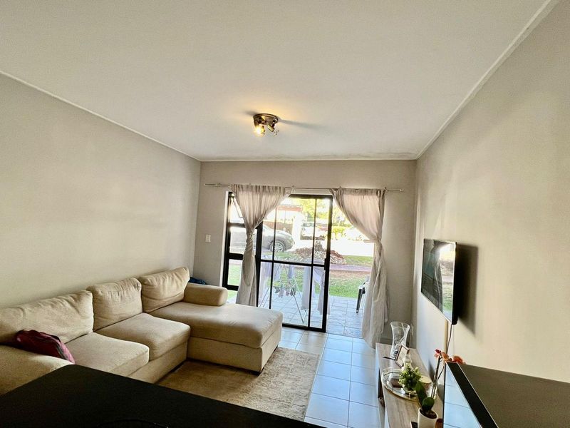 1 Bedroom apartment in Jackal Creek - Photo 2