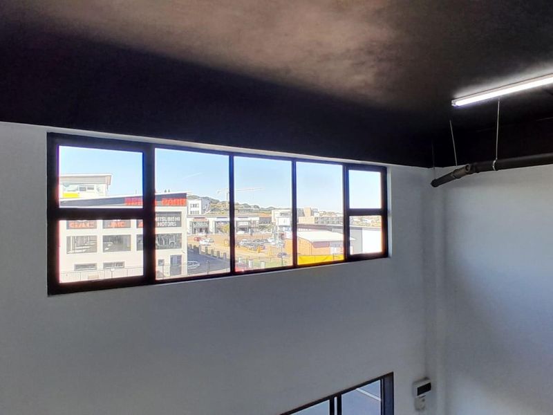 TOP QUALITY SHOWROOM/RETAIL UNIT FOR RENT IN BALLITO - Photo 10