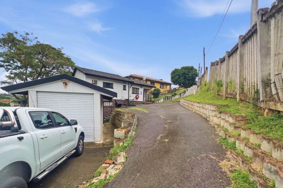 4-bedroom house for sale in Kenville, Durban, KwaZulu-Natal - Photo 4