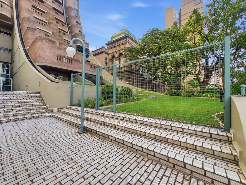 2 Bedroom Apartment With Harbor Views to Rent in Durban Central - Photo 2