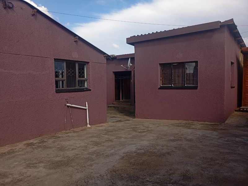 House To Rent in Naledi, Soweto - Photo 3
