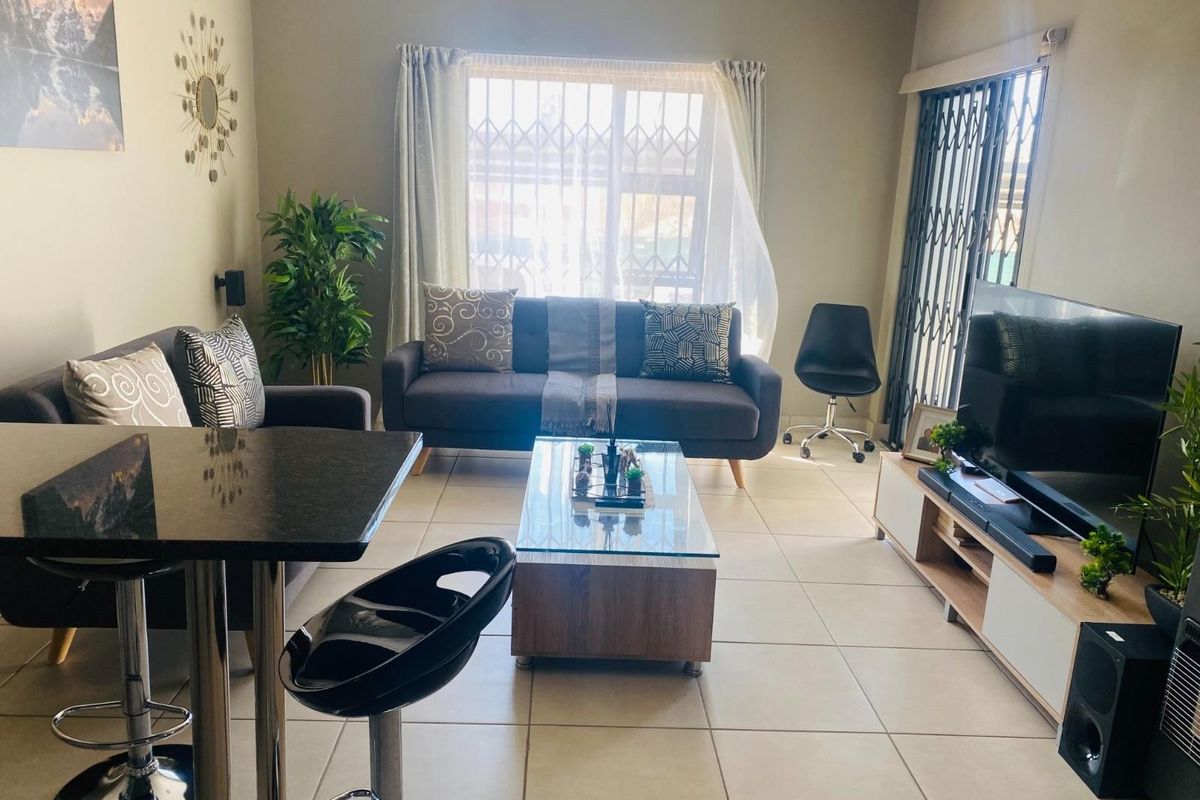 2-Bedroom, 1-Bathroom Ground Floor Apartment for Rent - Photo 4