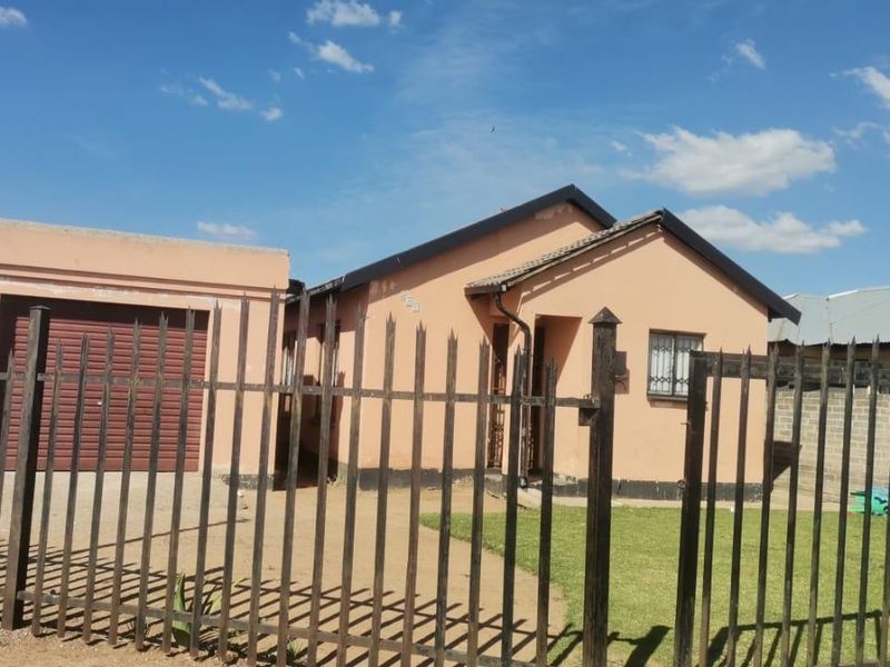 House For Sale in Lakeside, Evaton - Photo 1
