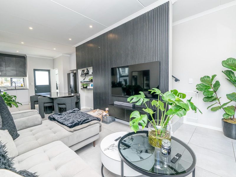 Modern Duplex in the Secure Bonterre Village, Vierlanden - Photo 10