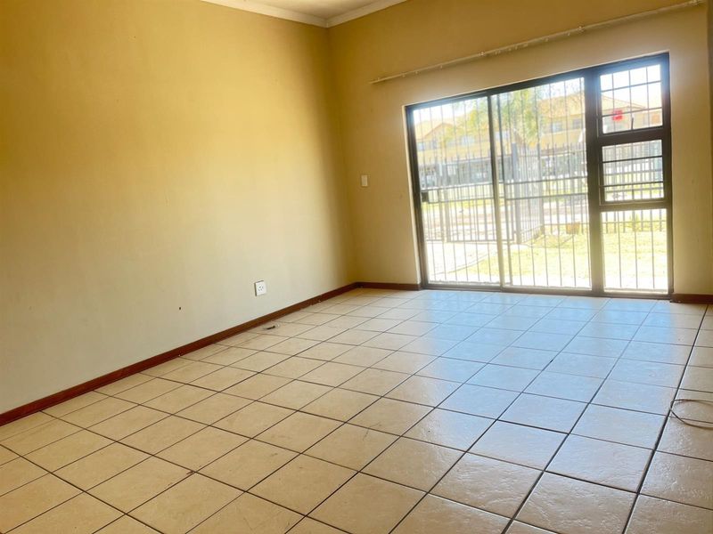 Apartment For Sale in Stoffberg Complex Brits Central, Brits, North West - Photo 9