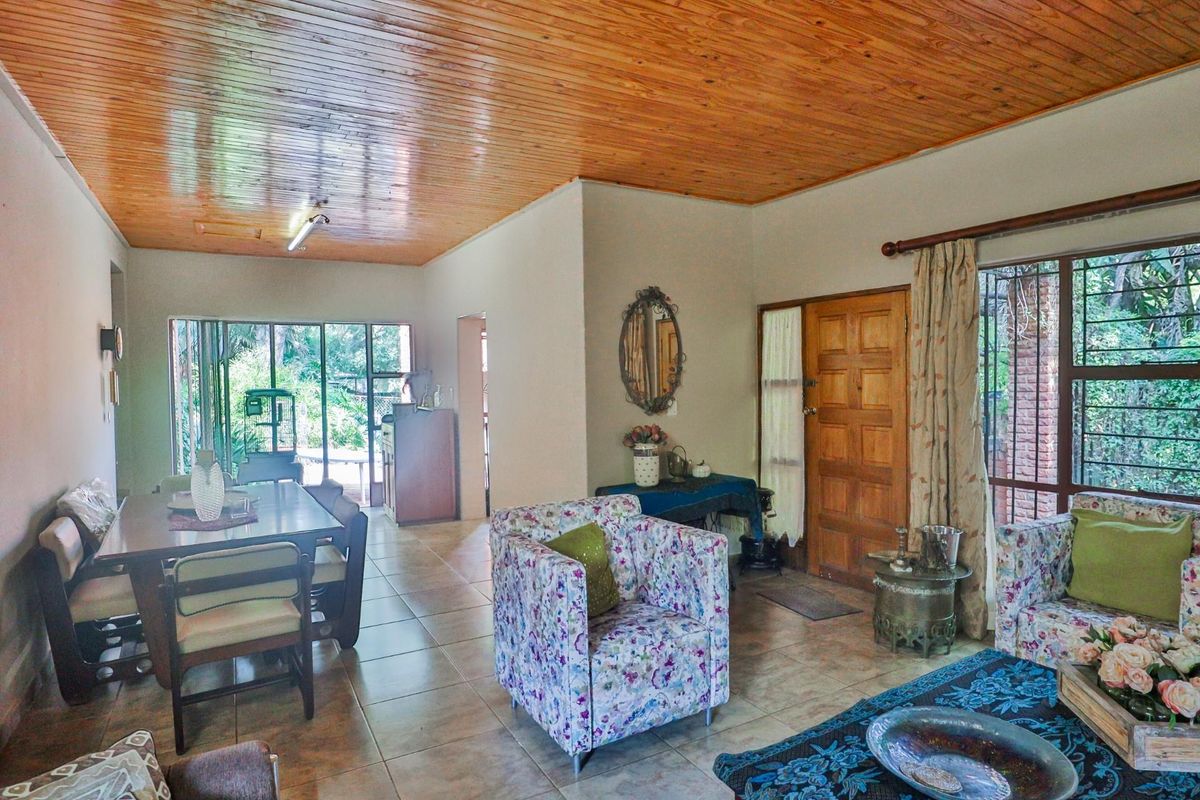 Family Home near Schools in Schoemansville - Photo 4