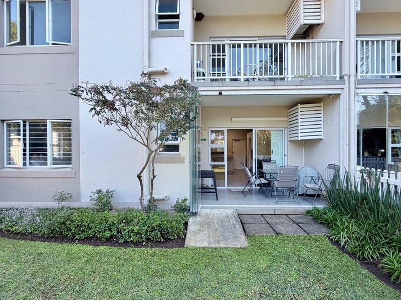 Ground floor, 3-Bedroom Apartment - Photo 2