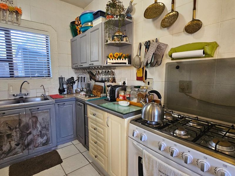 Coastal Comfort Meets Investment Potential - Stylish Duplex Steps from the Beach - Photo 10