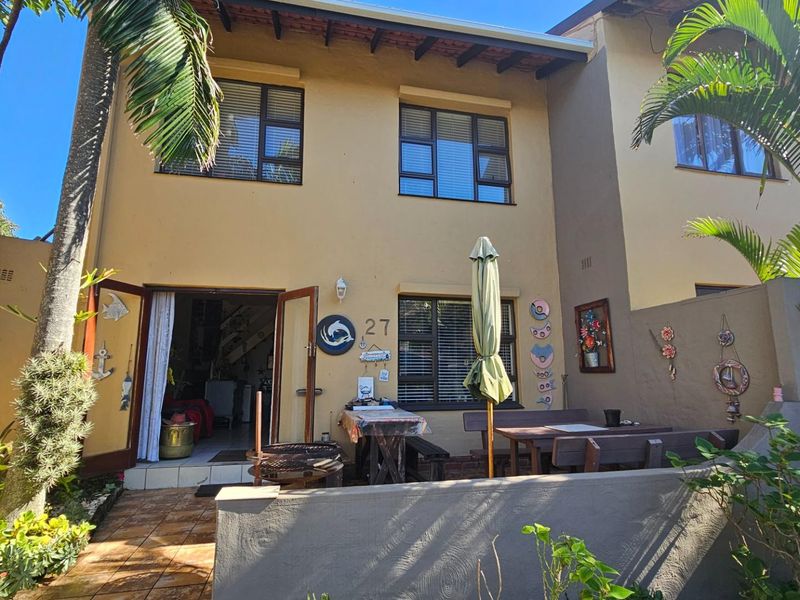 Coastal Comfort Meets Investment Potential - Stylish Duplex Steps from the Beach - Photo 3