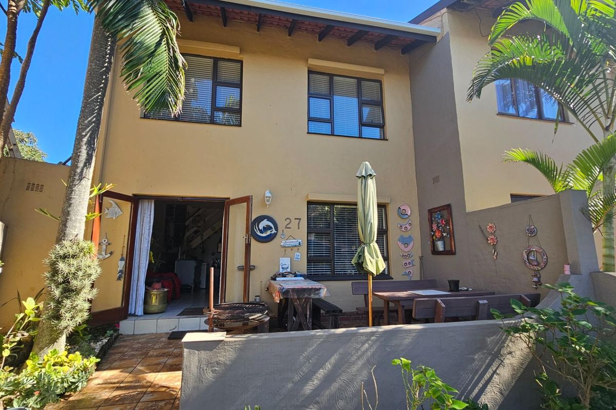 Coastal Comfort Meets Investment Potential - Stylish Duplex Steps from the Beach - Photo 3