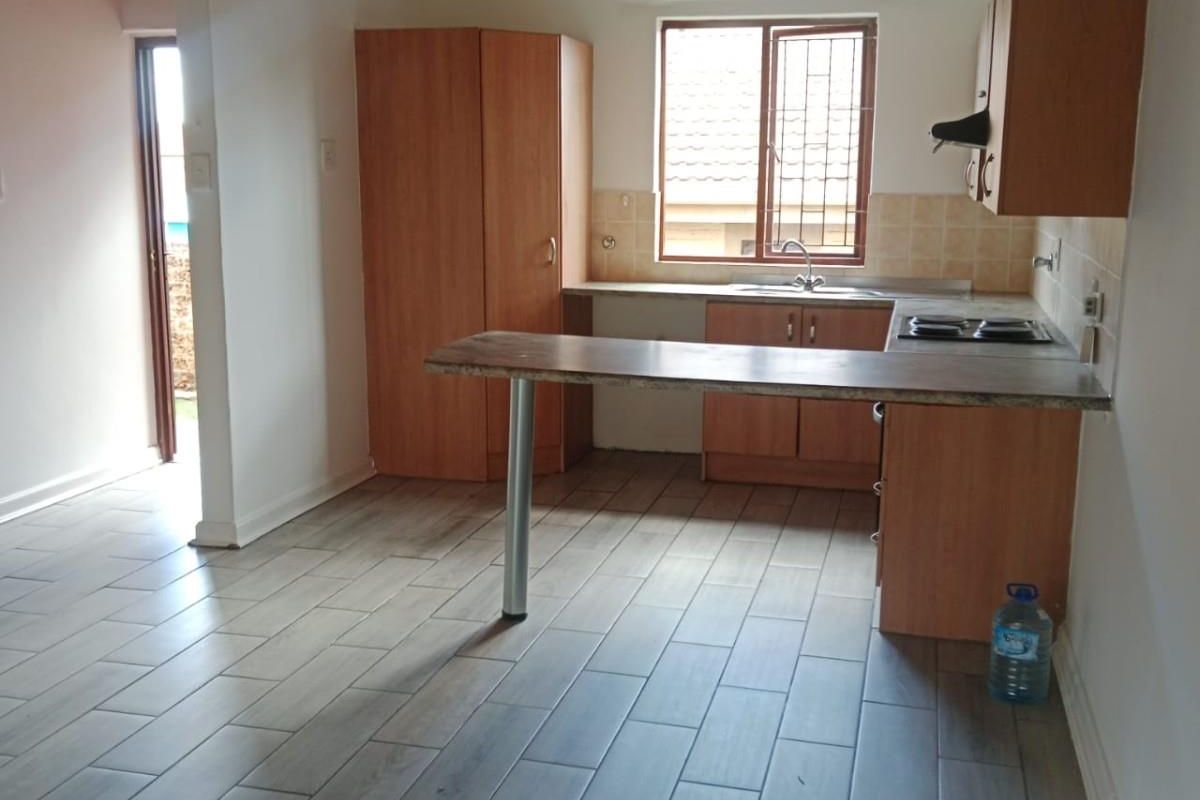 Townhouse For Sale in Halfway Gardens, Midrand - Photo 5