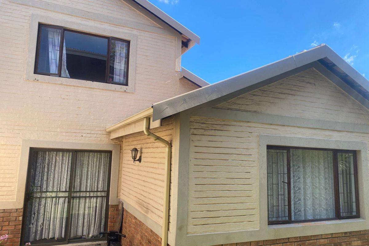 Townhouse For Sale in Halfway Gardens, Midrand - Photo 4