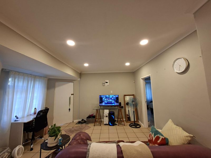 Comfortable Living Cottage To Rent in West Riding, KwaZulu Natal - Photo 2