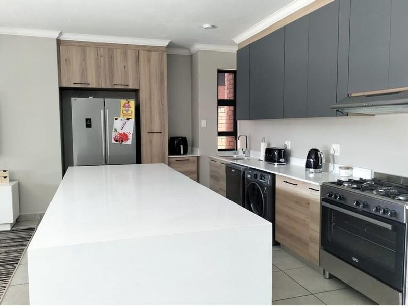 Modern 3-Bedroom Duplex | Six Fountains Residential Estate - Photo 3