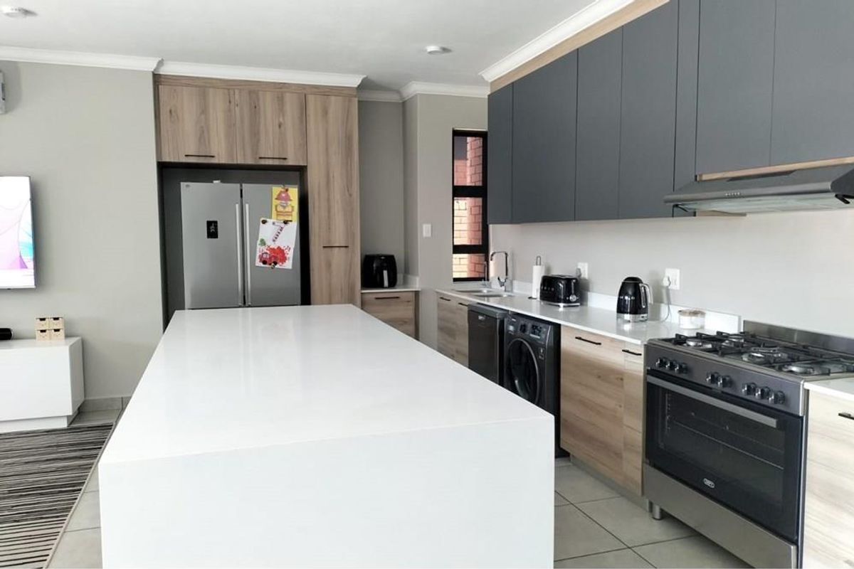 Modern 3-Bedroom Duplex | Six Fountains Residential Estate - Photo 3
