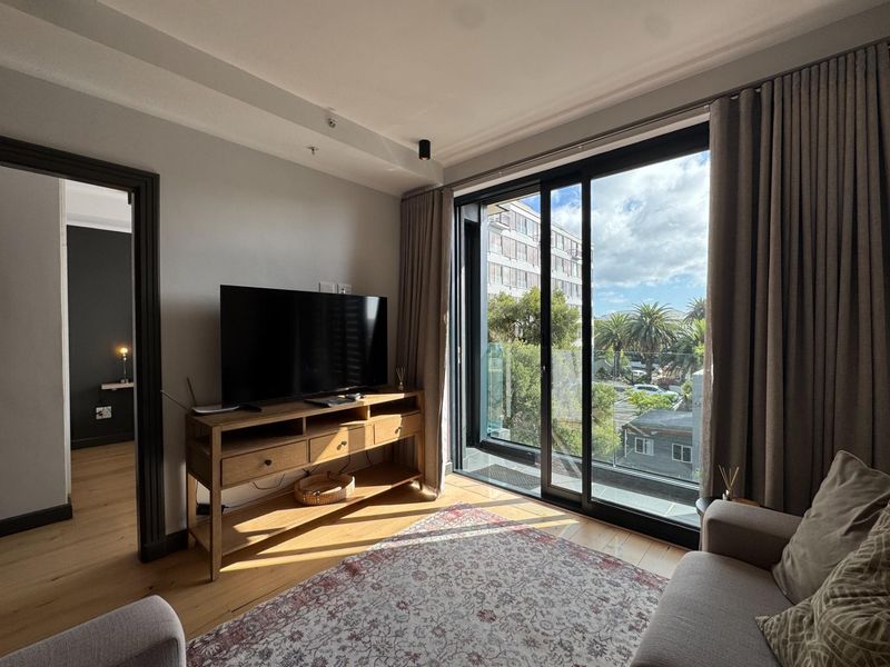 Turn-Key Airbnb Investment Opportunity in the sought-after Green Point - Photo 9