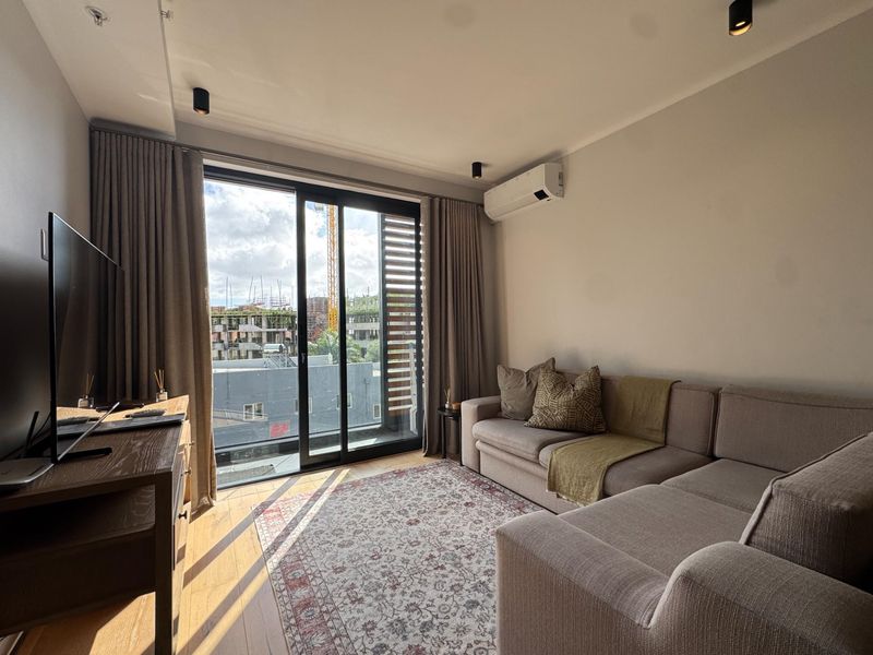 Turn-Key Airbnb Investment Opportunity in the sought-after Green Point - Photo 7