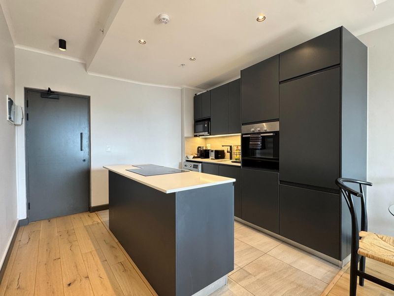 Turn-Key Airbnb Investment Opportunity in the sought-after Green Point - Photo 3
