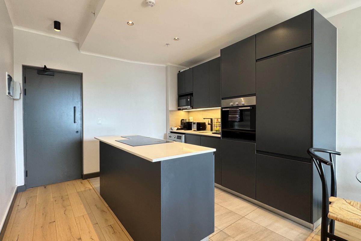 Turn-Key Airbnb Investment Opportunity in the sought-after Green Point - Photo 3