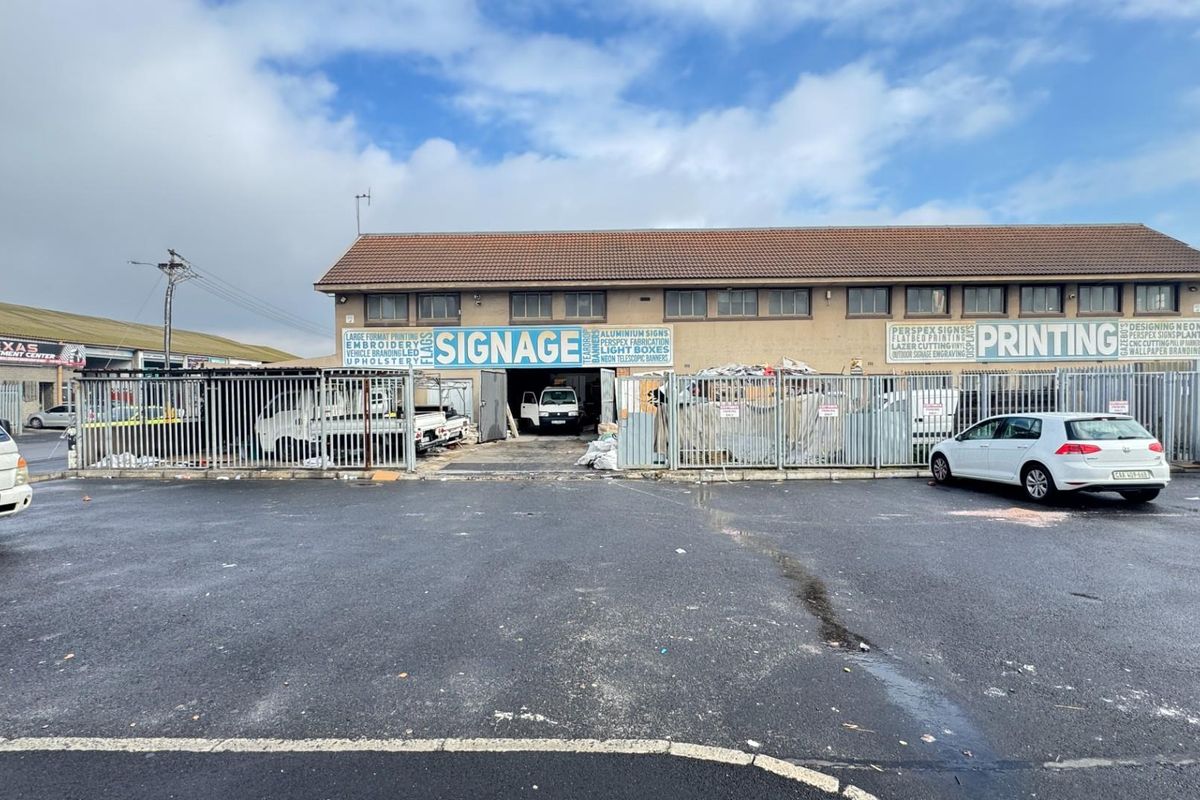 2,000m2 Industrial Warehouse For Sale in Beaconvale, Cape Town | Well-Located Industrial Property - Photo 2