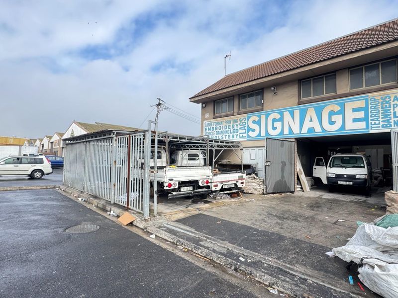 2,000m2 Industrial Warehouse For Sale in Beaconvale, Cape Town | Well-Located Industrial Property - Photo 4