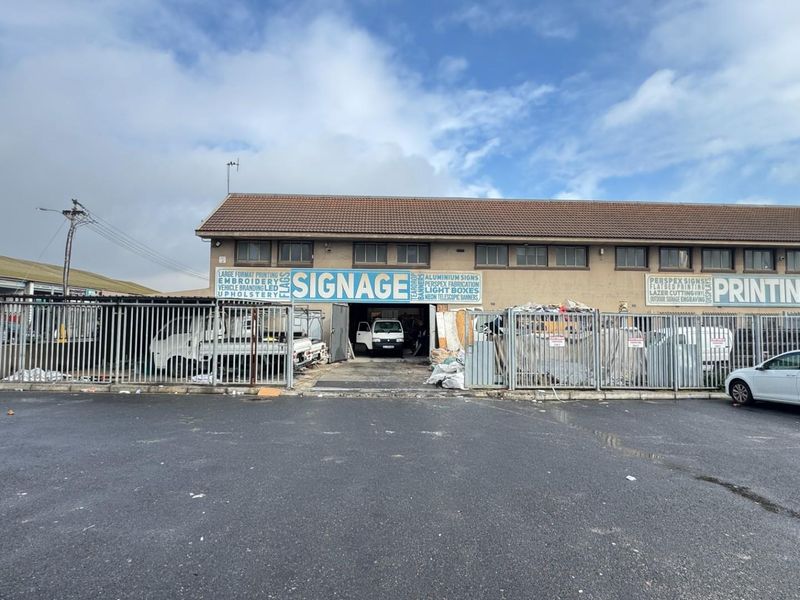 2,000m2 Industrial Warehouse For Sale in Beaconvale, Cape Town | Well-Located Industrial Property - Photo 3